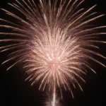 Cómo es la Fabricación de Cohetes para Fuegos Artificiales
