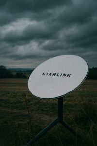 Usuarios reportan fallas en Starlink: interrupciones de servicio en varias regiones